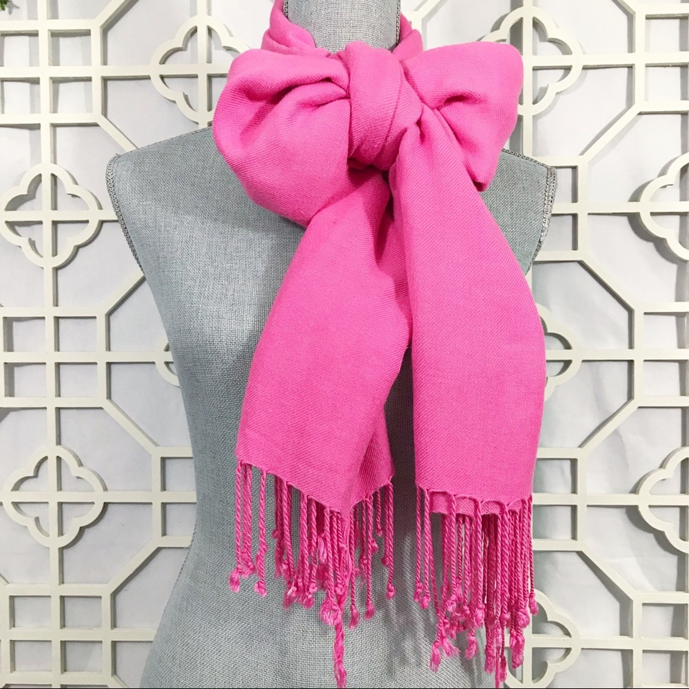 Bijoux Terner Pink Twisted Tassel Hem Scarf